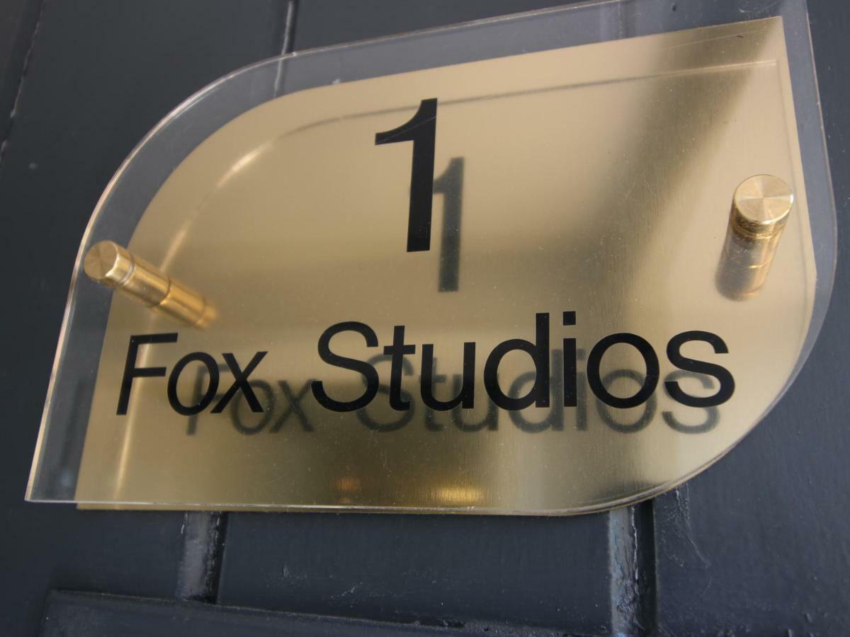 1 Fox Studios Much Wenlock Exterior foto